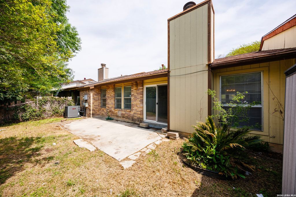 Photo of 11827 Gallery View, San Antonio, TX 78249 (MLS # 1938704)