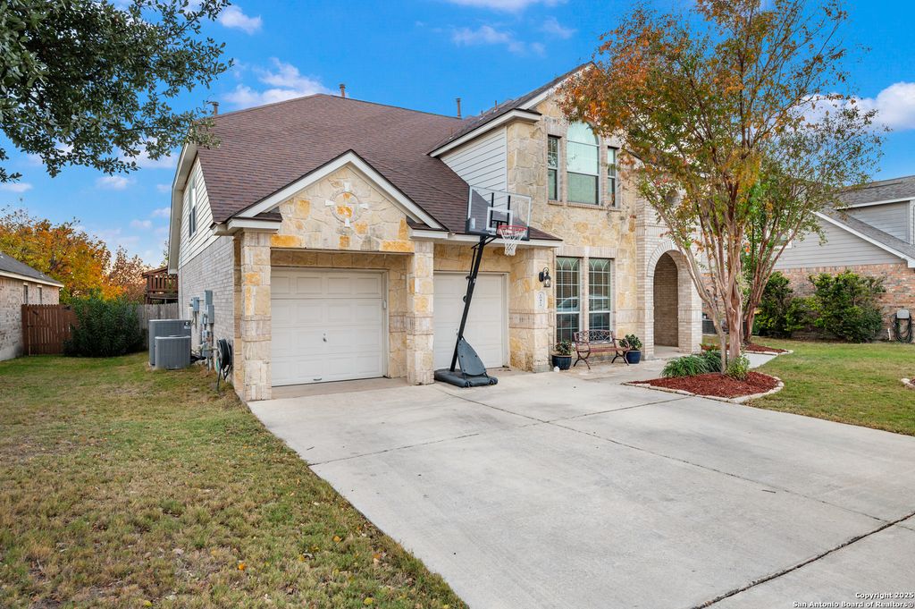 Photo of 10414 Rainbow View, Helotes, TX 78023 (MLS # 1928316)