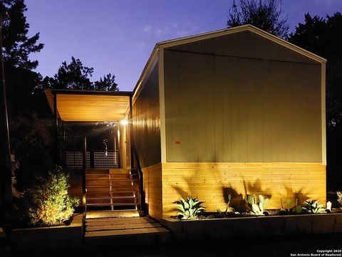 1230 Greenbriar Canyon Lake TX 78133