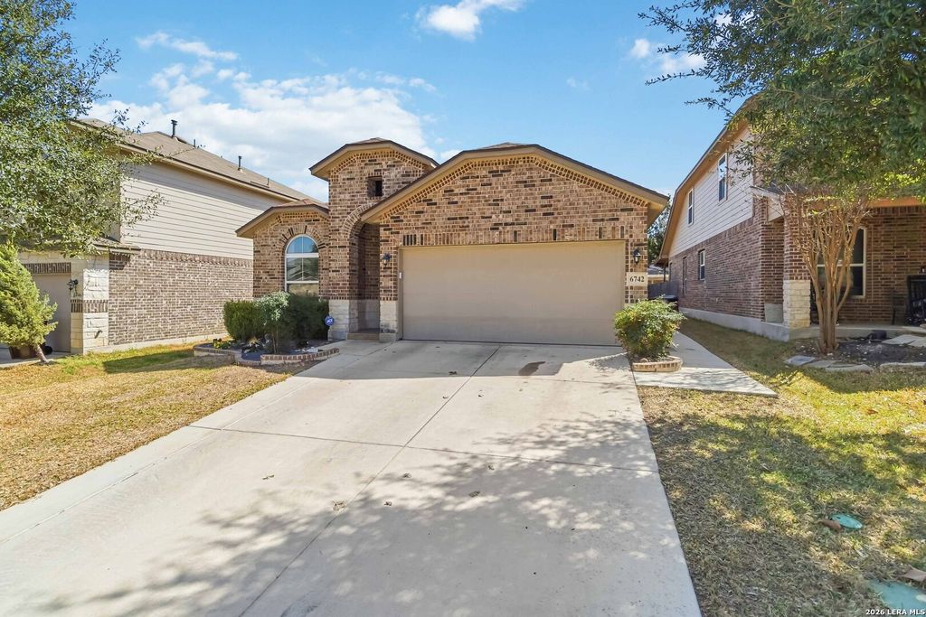 Photo of 6742 Indian Ldg, San Antonio, TX 78253 (MLS # 1947158)