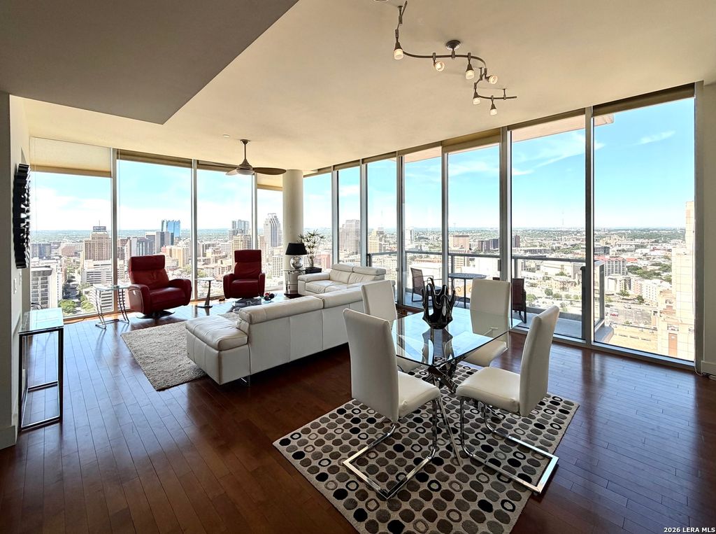 Photo of 610 E Market 2602 #2602, San Antonio, TX 78205 (MLS # 1957595)