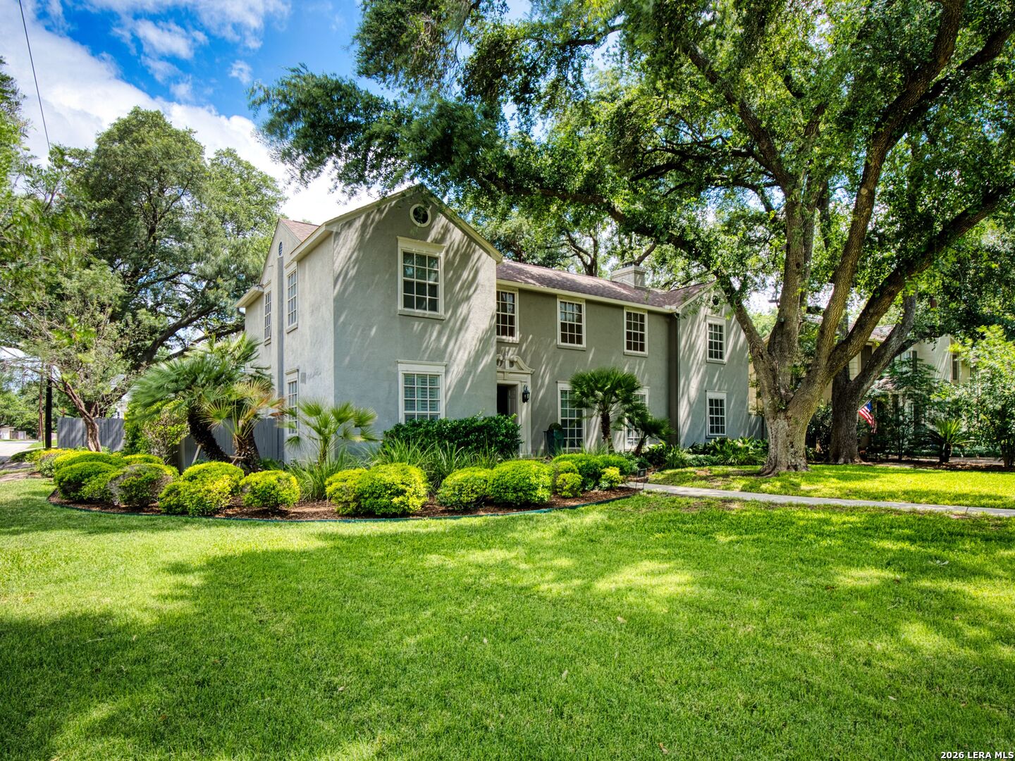 401 Ridgemont Avenue
