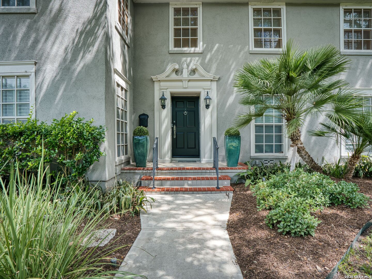 401 Ridgemont Avenue