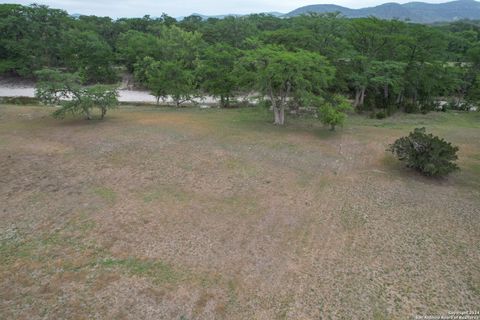 A home in Leakey