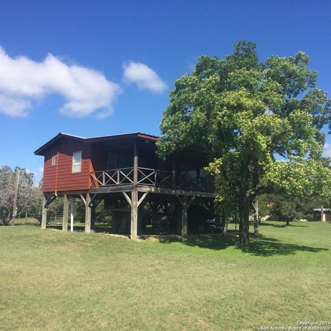 A home in Leakey