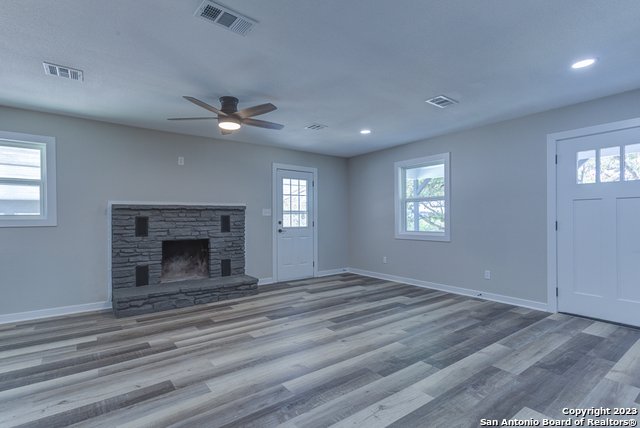 Spring Branch, Texas 78070, United States, 2 Bedrooms Bedrooms, ,1 BathroomBathrooms,Residential,Active,71323