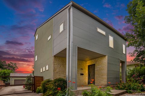 1506 W Mistletoe San Antonio TX 78201