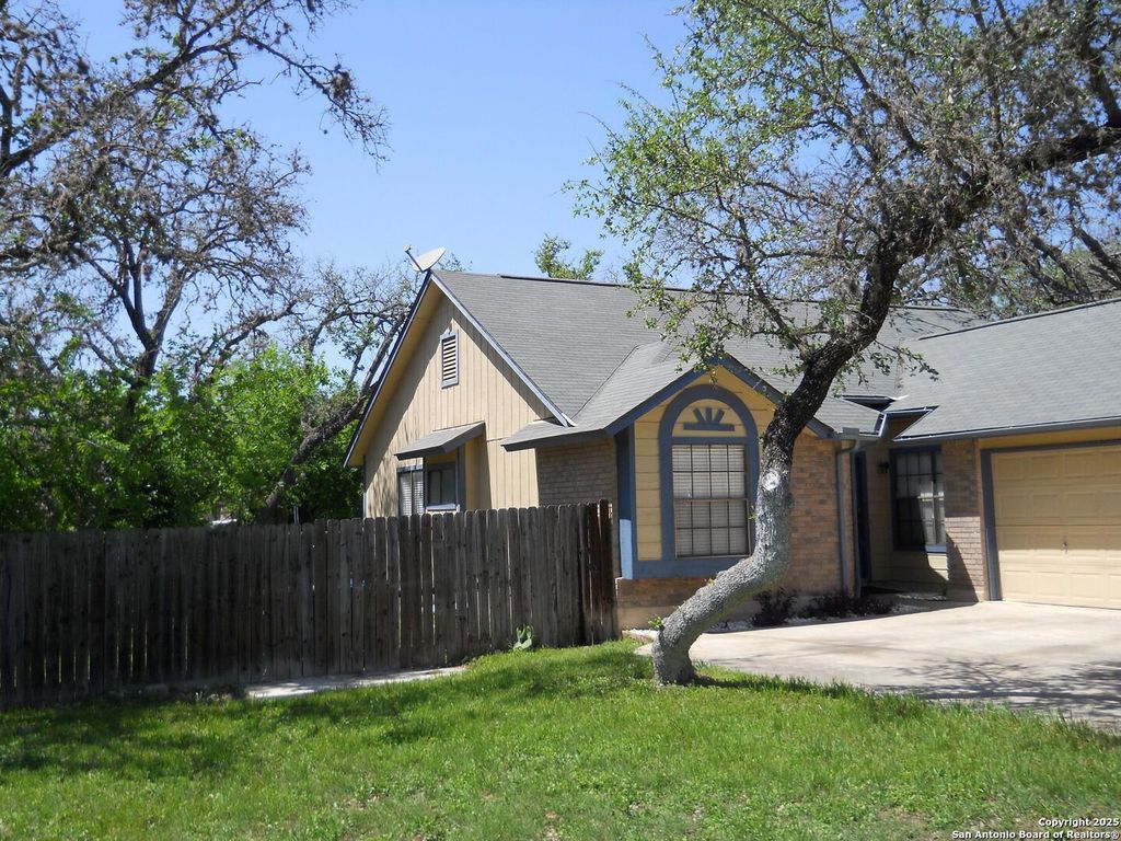 Photo of 5607 Timbersteep, San Antonio, TX 78250 (MLS # 1856721)