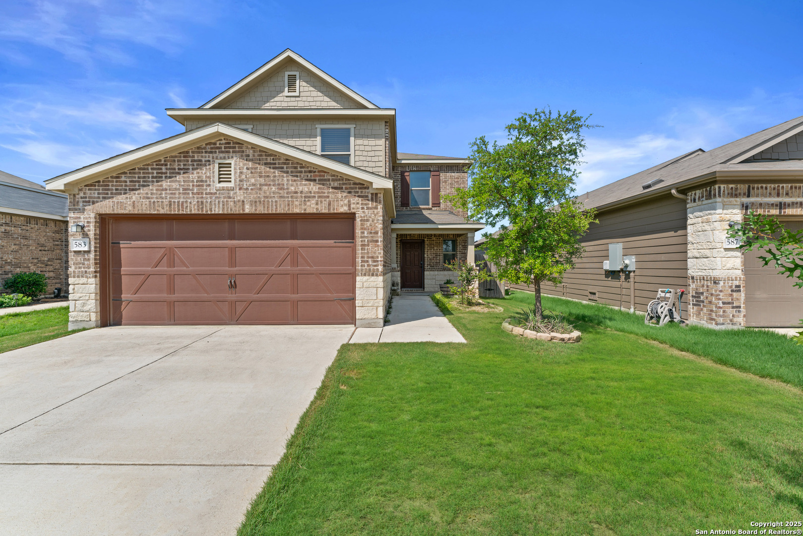 583 Pebble Bend