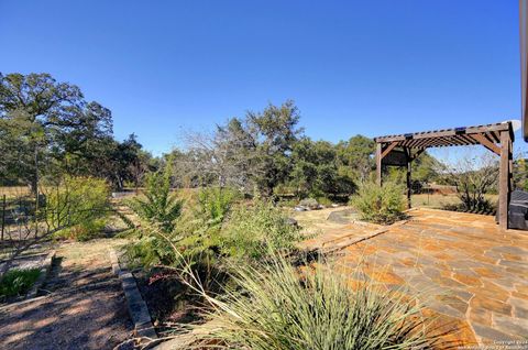 A home in Blanco