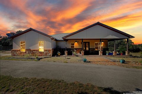 A home in Blanco