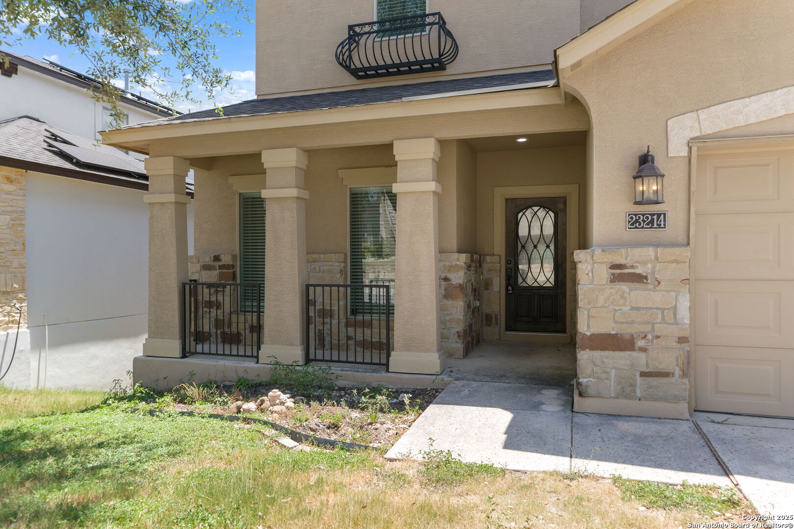 23214 Woodlawn