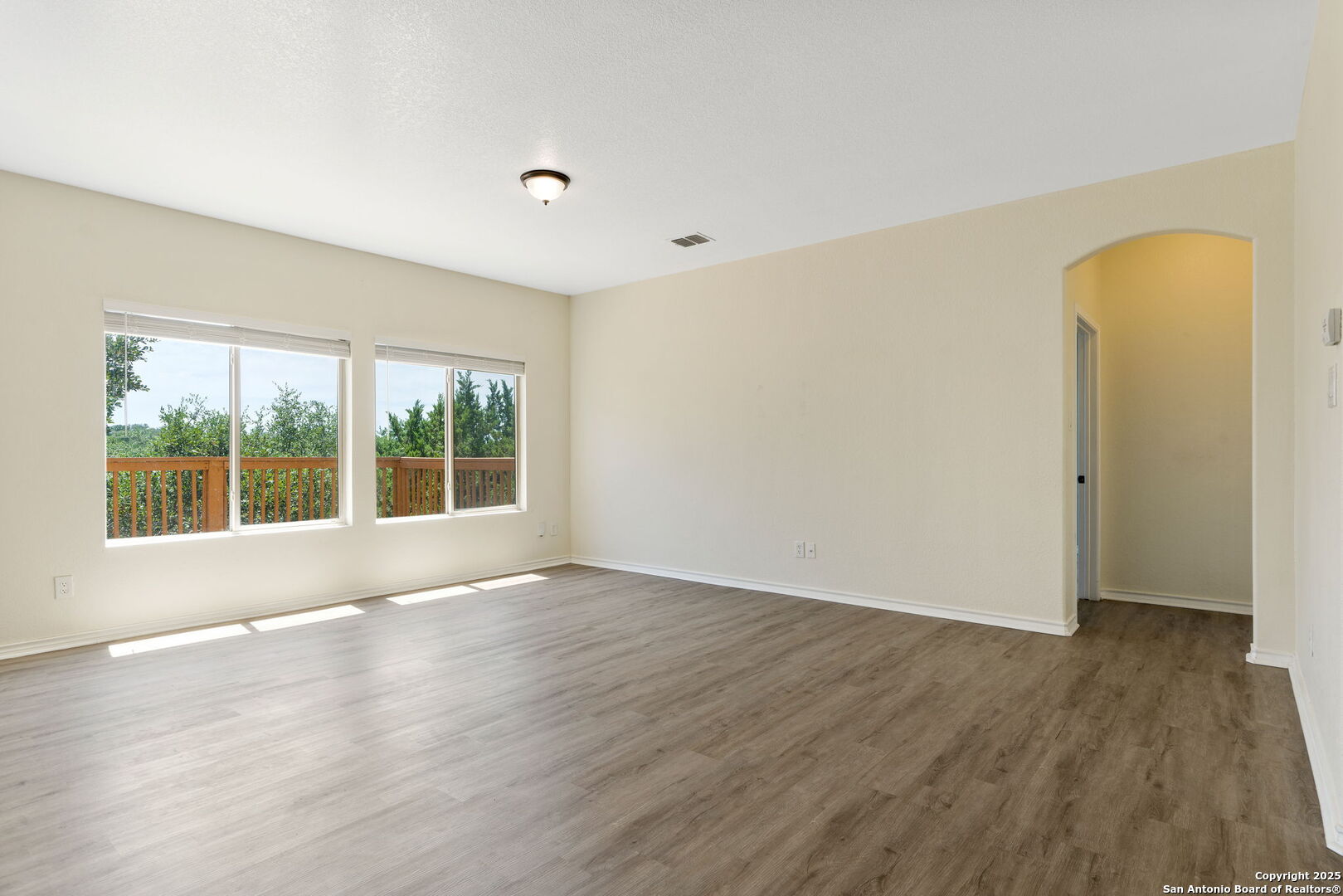 23214 Woodlawn