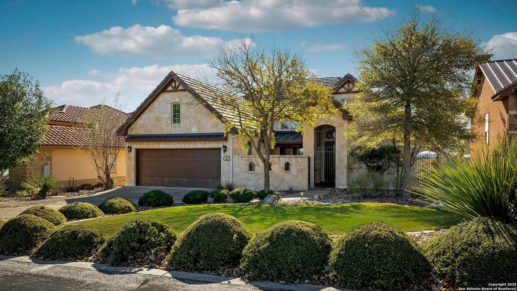 Photo of 106 Hannah Ln, Boerne, TX 78006 (MLS # 1928272)
