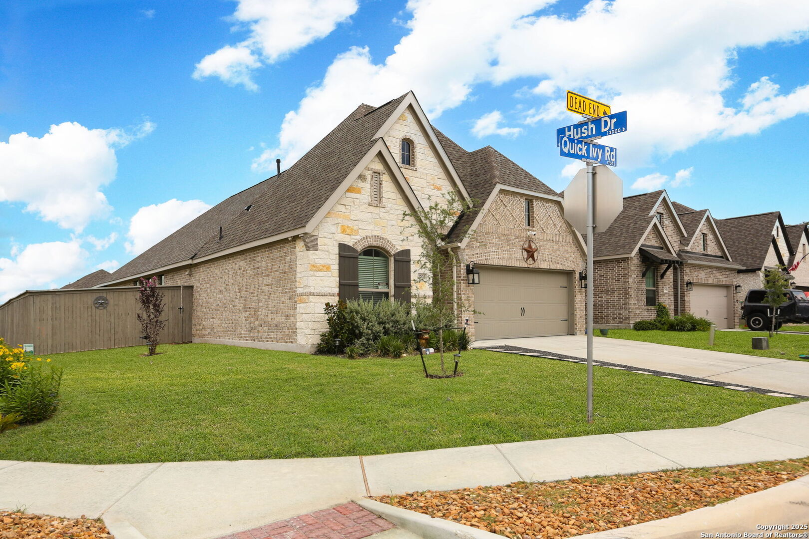 1702 Quick Ivy Rd