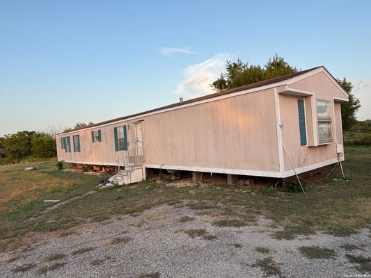 1140 COUNTRY LN, MARION, TX 78124 - Image 1558e44d9ffebcfd7318fcaec5c7e7c4/1691661293