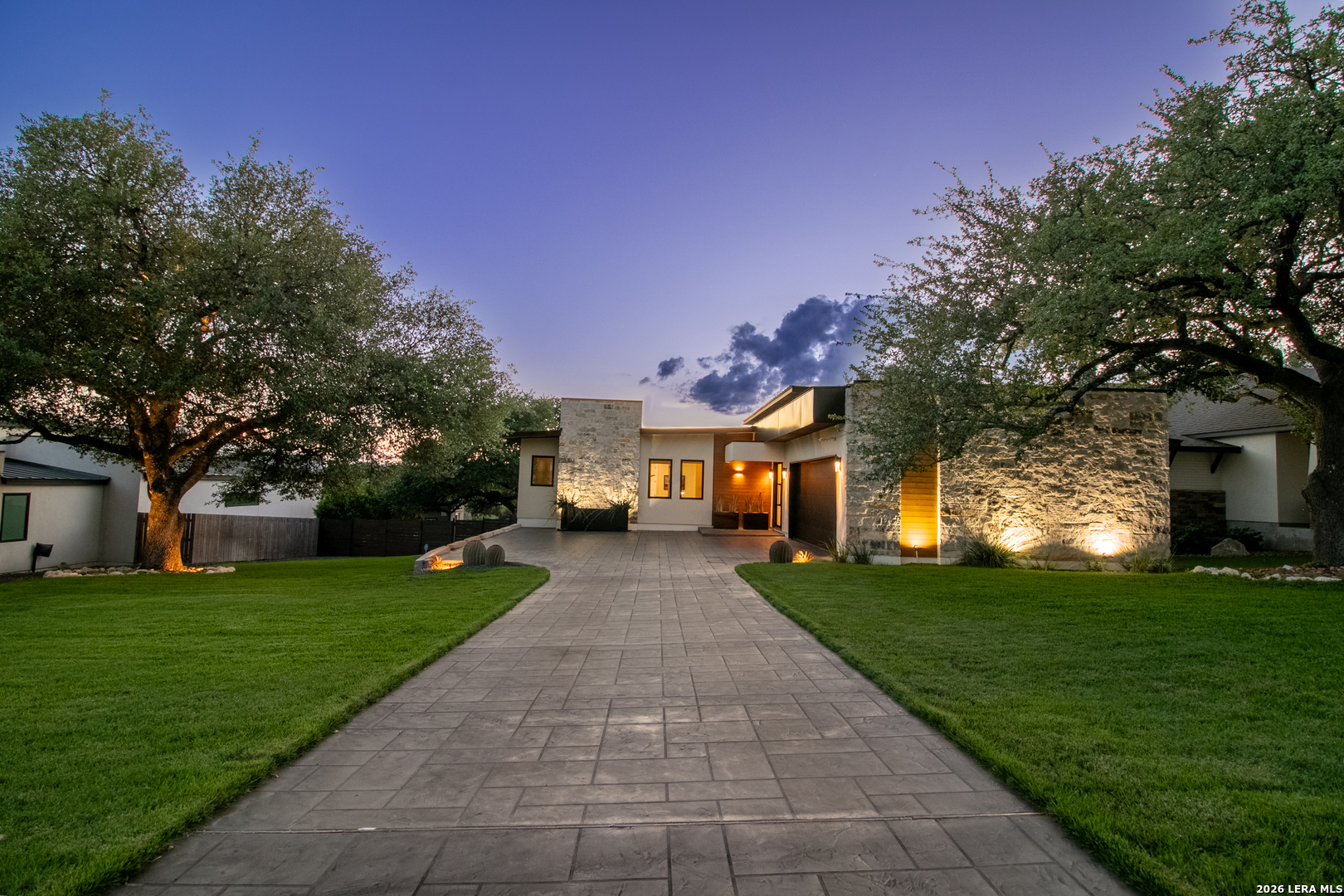 1527 Silent Hollow