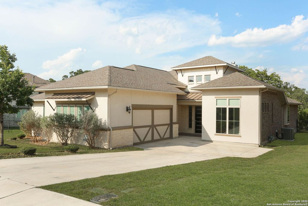Photo of 122 Newcourt Pl, Boerne, TX 78006 (MLS # 1871079)