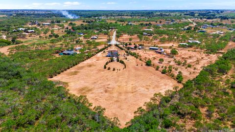 A home in Floresville