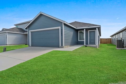 3785 Swift Fox Rd New Braunfels TX 78130