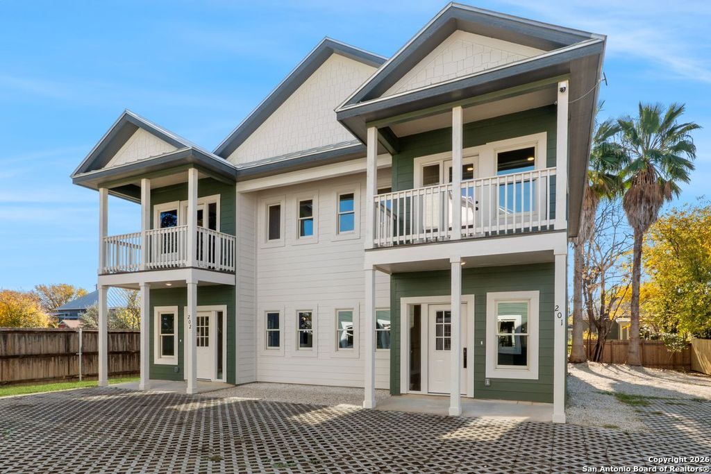 Photo of 510 Stieren St 202 #202, San Antonio, TX 78210 (MLS # 1930915)