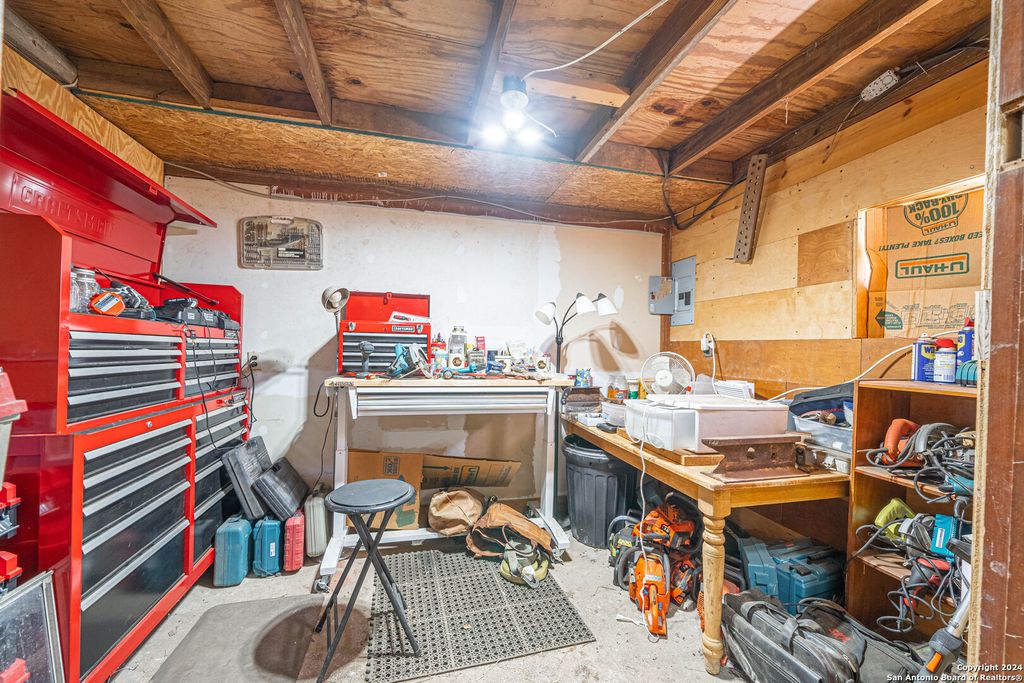listing image 40
