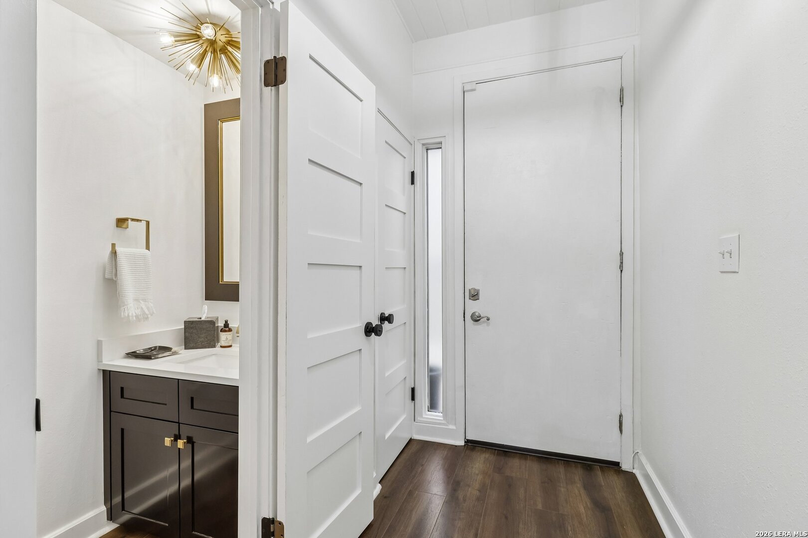 3102 EISENHAUER RD E34