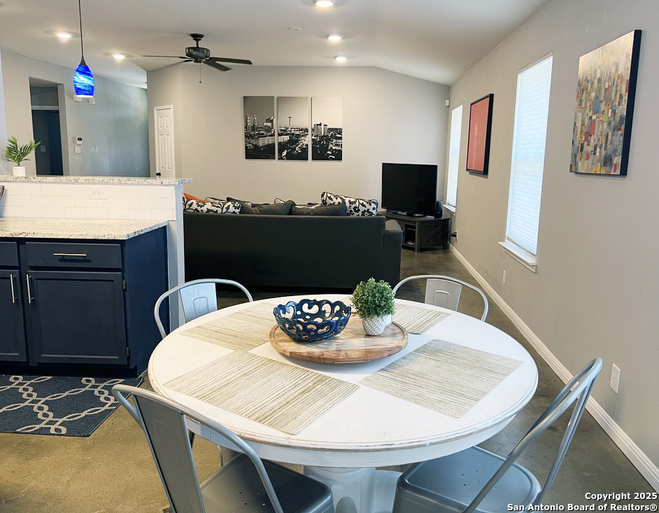 647 Granite Cliff