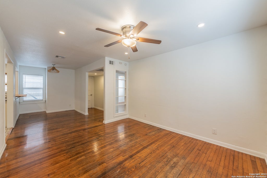 Photo of 217 NATALEN AVE 5 #5, San Antonio, TX 78209 (MLS # 2019322)