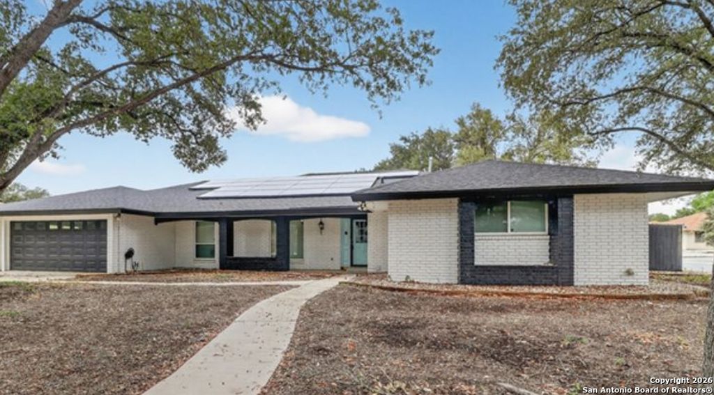 Photo of 421 Candleglo, Windcrest, TX 78239 (MLS # 1930942)