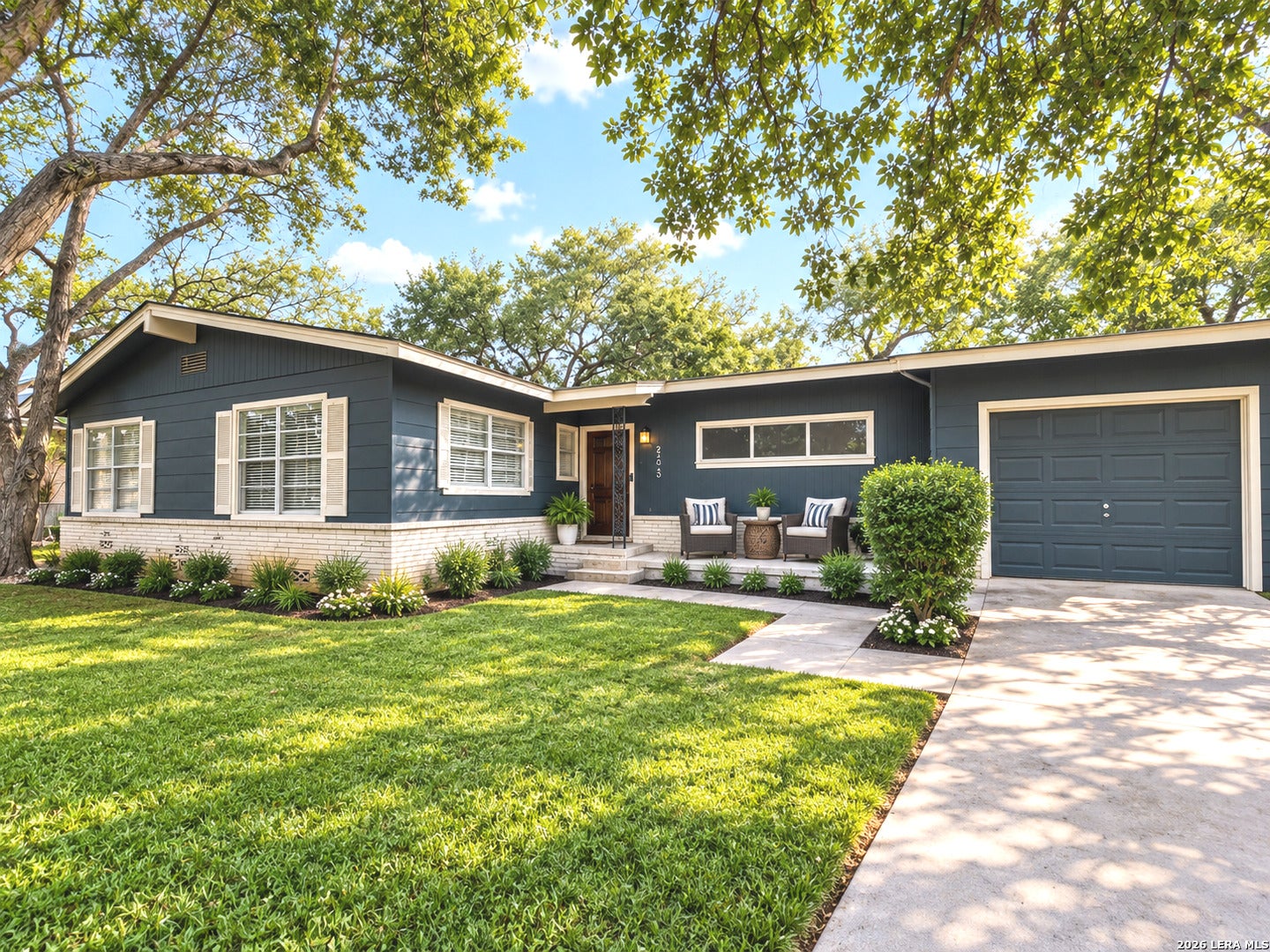 235 Grandview