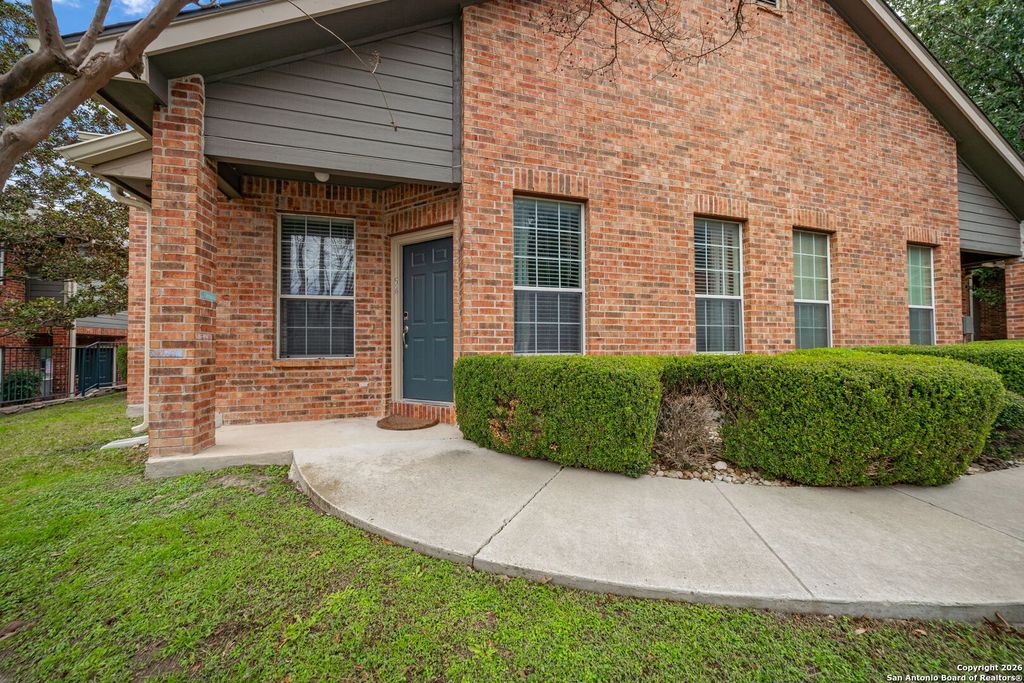 Photo of 54 Chapel Hill 54 #54, San Antonio, TX 78240 (MLS # 1934511)