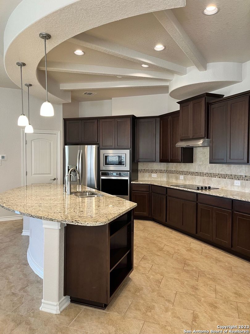 Converse, Texas 78109, United States, 3 Bedrooms Bedrooms, ,2 BathroomsBathrooms,Residential,Active,215381