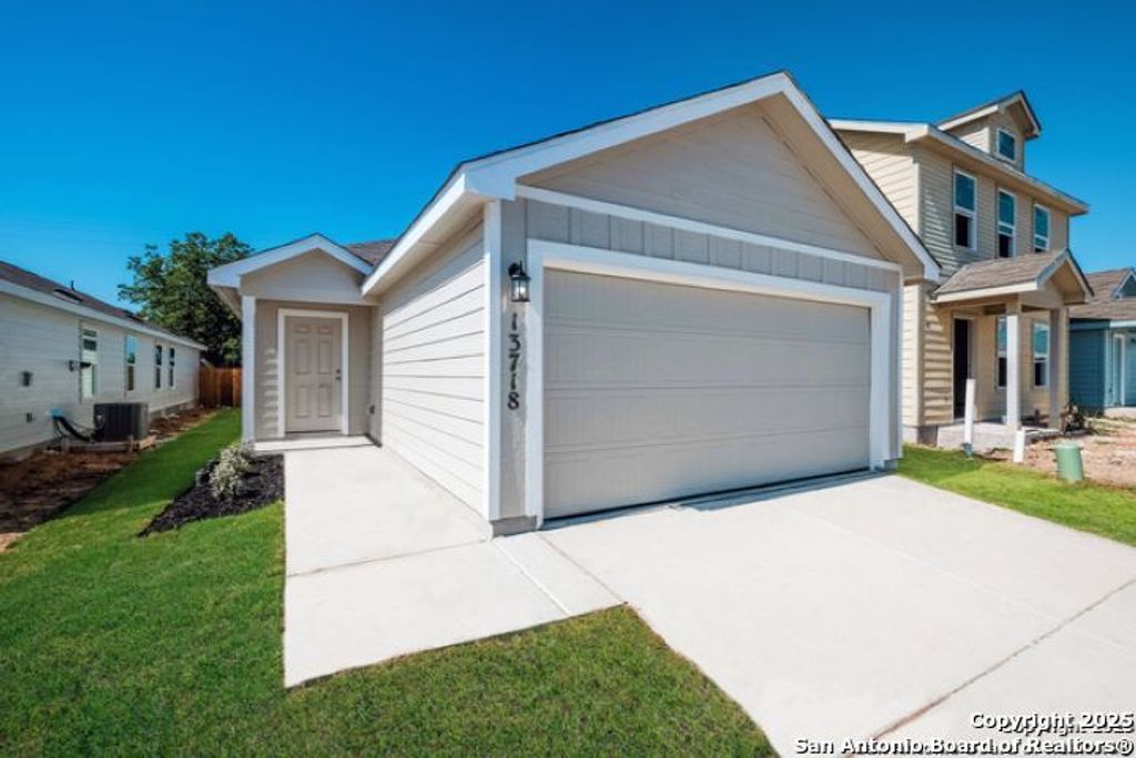 Photo of 13011 Chinali Springs, St Hedwig, TX 78152 (MLS # 1876249)