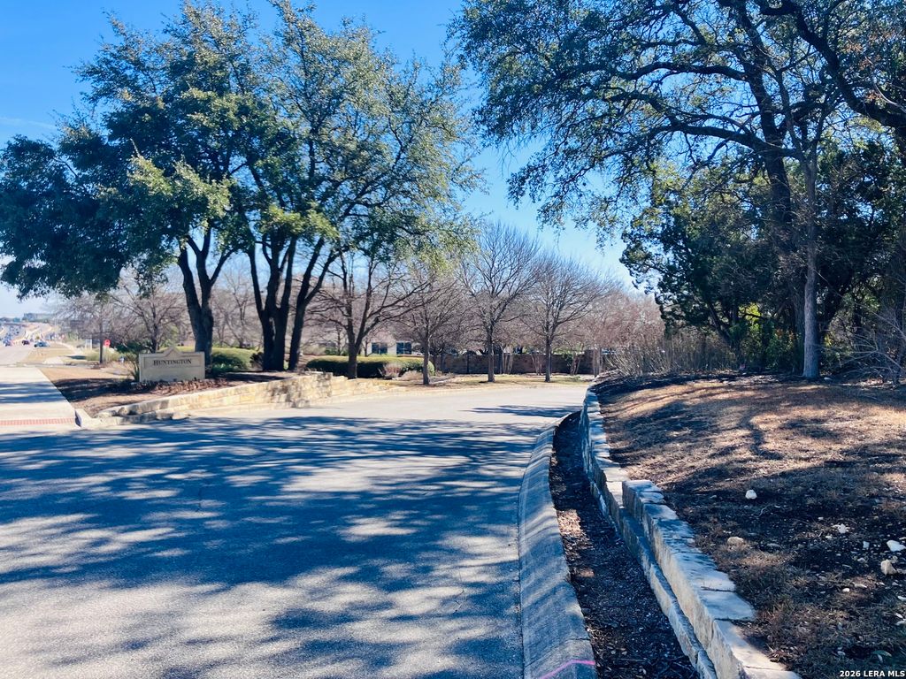 Photo of 215 Wellesley Lndg, Shavano Park, TX 78231 (MLS # 1937322)