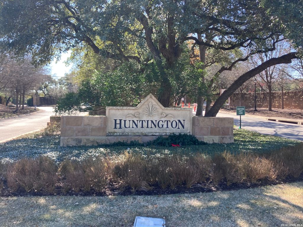 Photo of 215 Wellesley Lndg, Shavano Park, TX 78231 (MLS # 1937322)