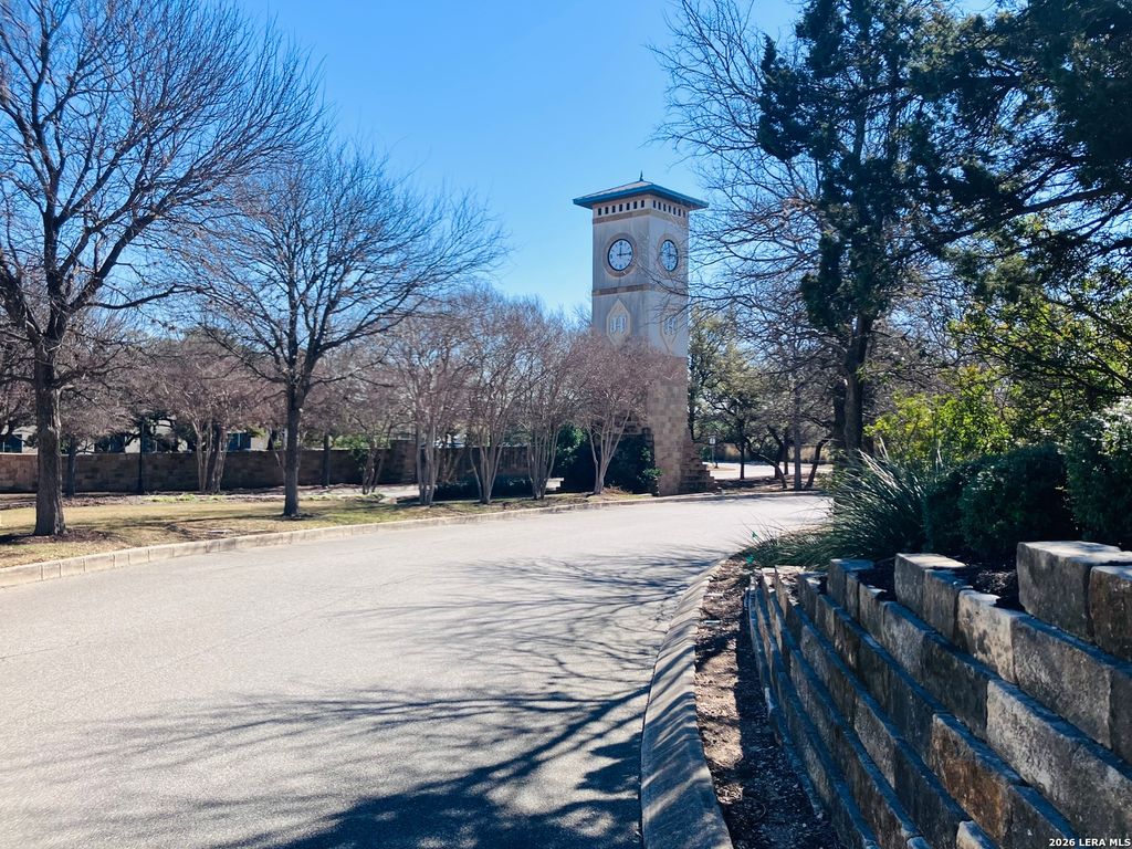 Photo of 215 Wellesley Lndg, Shavano Park, TX 78231 (MLS # 1937322)