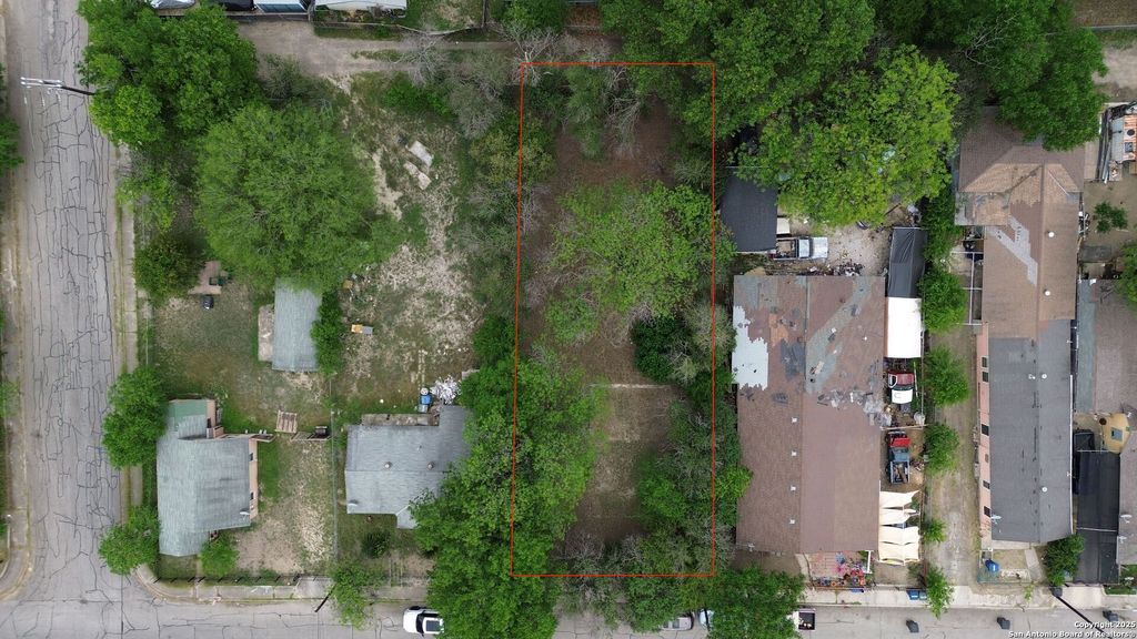 Photo of 833 Gladstone, San Antonio, TX 78225 (MLS # 1858695)
