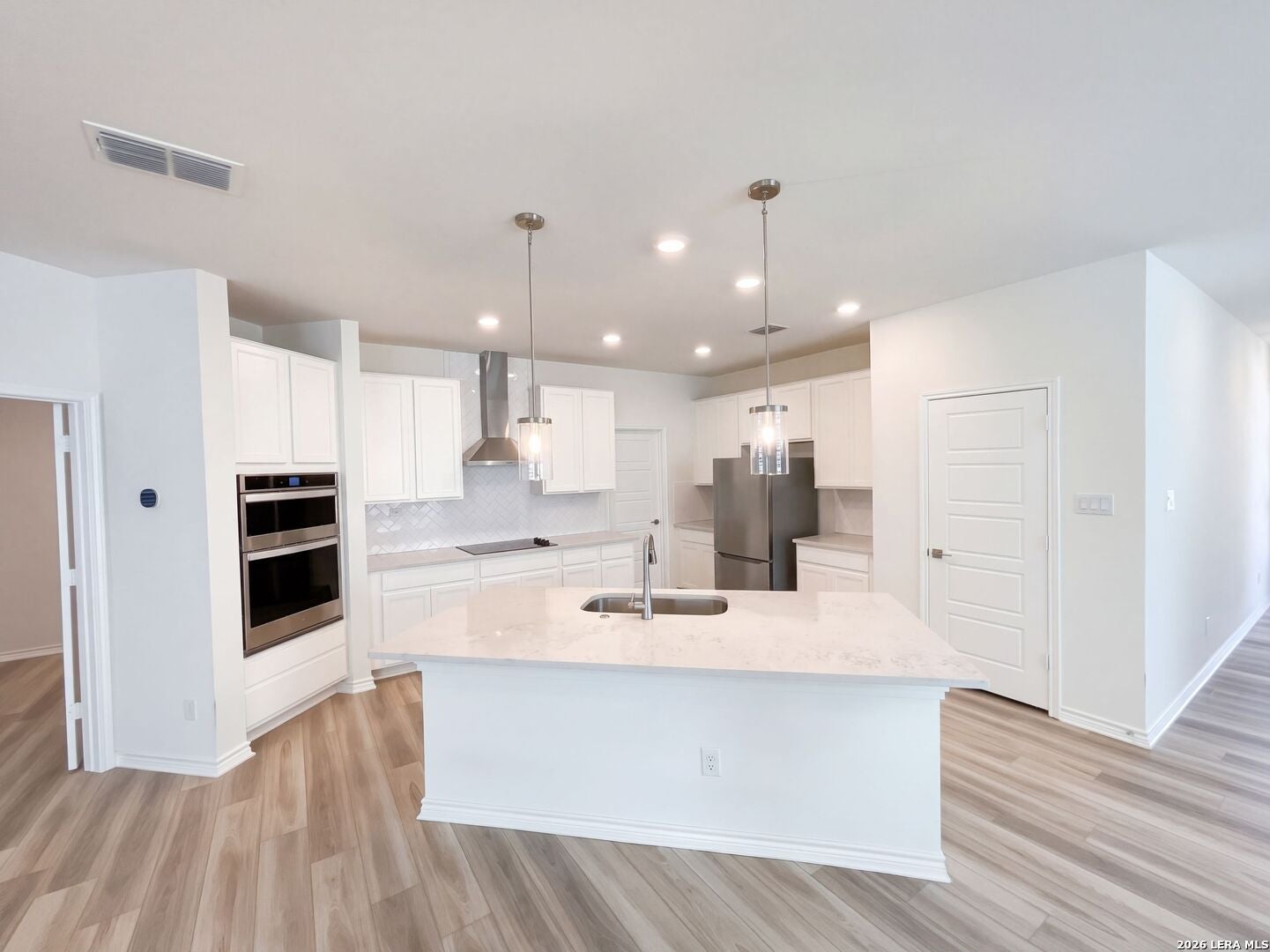 424 SAMBAR BAY DR
