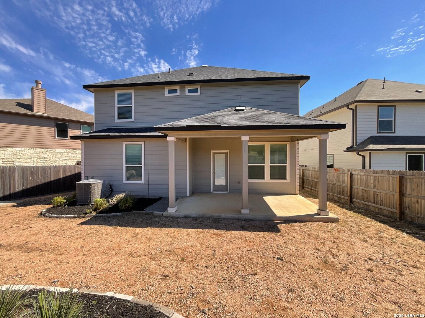 424 SAMBAR BAY DR