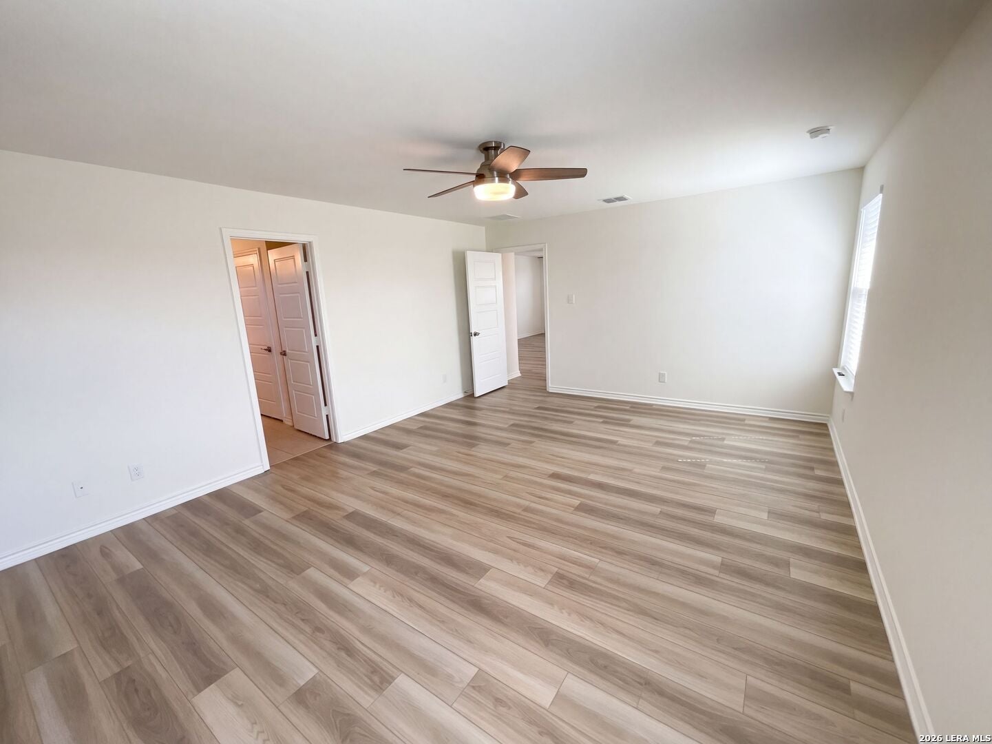 424 SAMBAR BAY DR