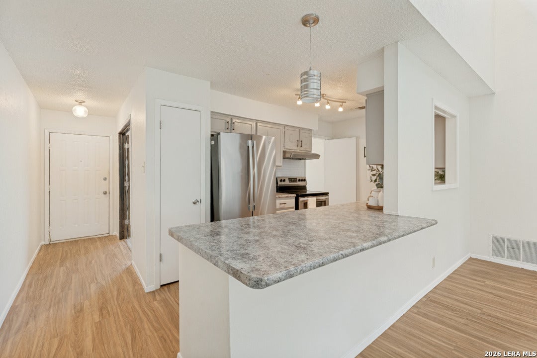 3513 Cliffside Drive
