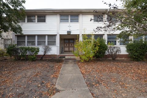 543 CLUB DR San Antonio TX 78201