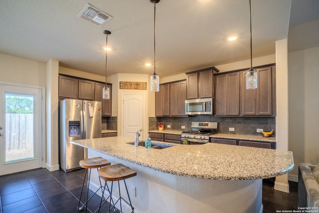 Photo of 2267 Meadow Way, New Braunfels, TX 78132 (MLS # 1920591)