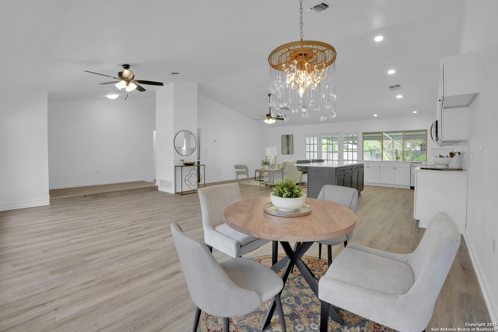 5206 Las Campanas