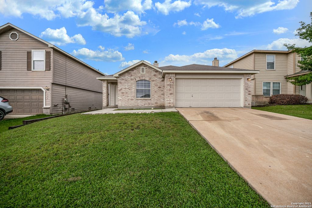 Photo of 129 CREEK RUN, Cibolo, TX 78108 (MLS # 1939857)
