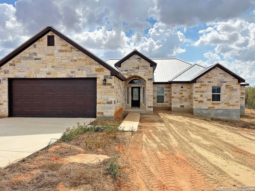 Photo of 14674 Silesia Dr, St Hedwig, TX 78152 (MLS # 1918130)