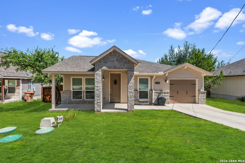 1101 CEDAR BND