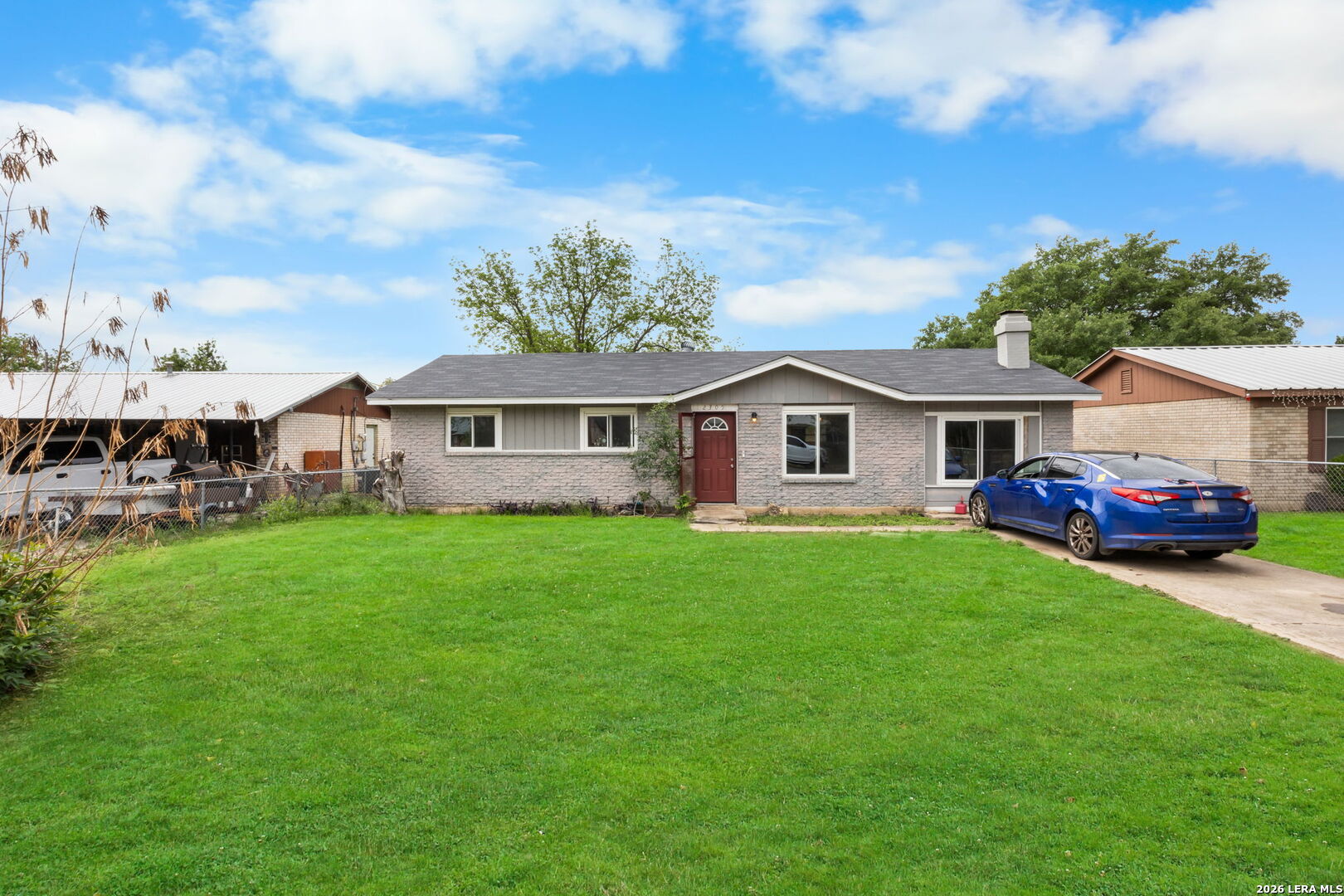 Photo 1 of 13 — 2305 Elaine Dr, Hondo, TX 78861
