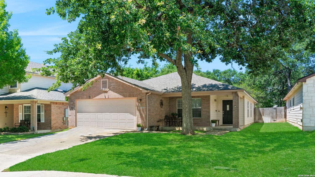 Photo of 220 Jordan Place, Boerne, TX 78006 (MLS # 1993141)